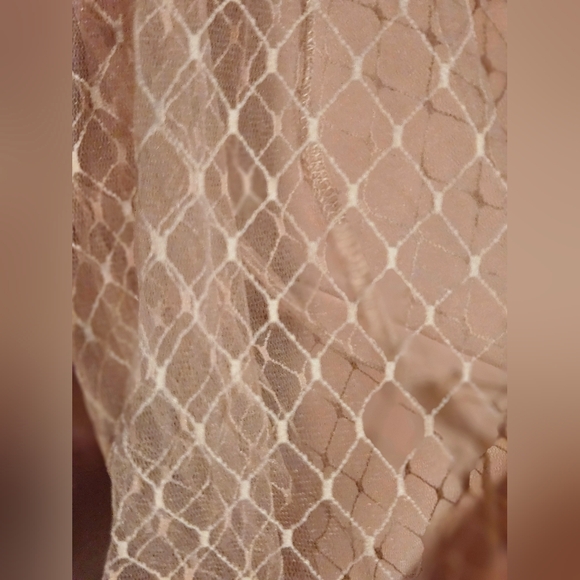 Ashley Stewart Mesh Paneled Cutout Peplum Top Size 30/32 - Picture 11 of 17